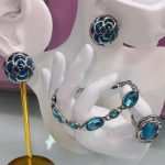 EARING AND MATCHING BRACELET WITH RING