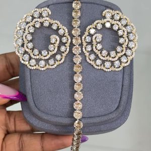 EARING AND MATCHING BRACELET